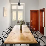 Prague Days - Spacious 3Bdr Apartment - Trendy Neighbourhood
